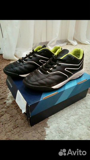 Футбольные бутсы