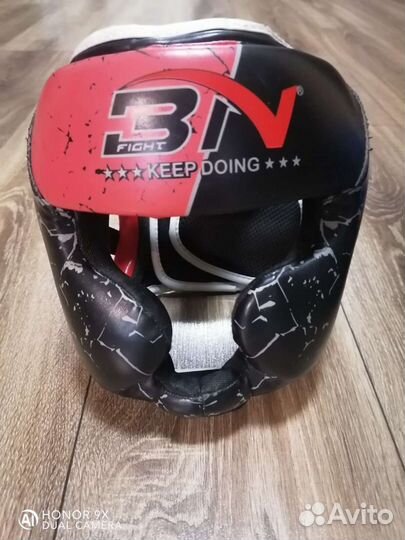 Шлем детский и шорты