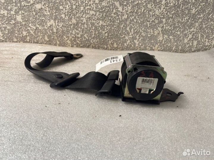Ремень безопасности задний левый Nissan Almera G15