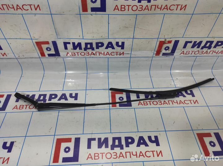 Поводок стеклоочистителя передний правый Volkswage