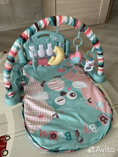 Развивающий коврик с пианино