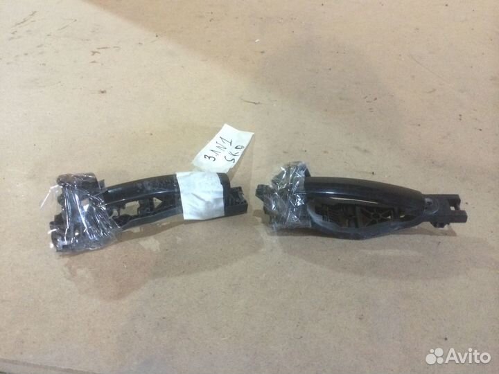 Ручка двери наружняя Skoda Octavia A4