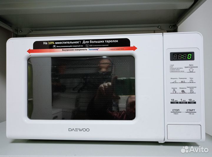 Свч микроволновая daewoo KOR-660BW (работает)