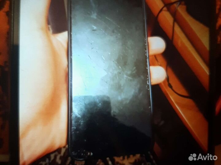 Samsung Galaxy A50, 4/64 ГБ