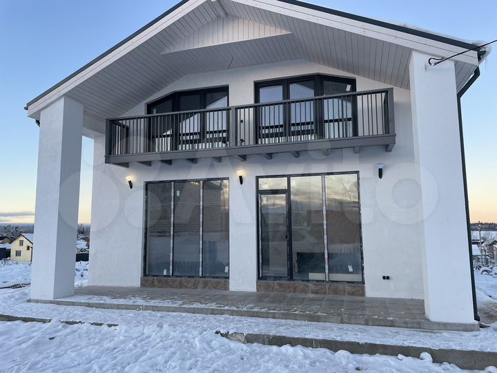 Коттедж 180 м² на участке 8 сот.