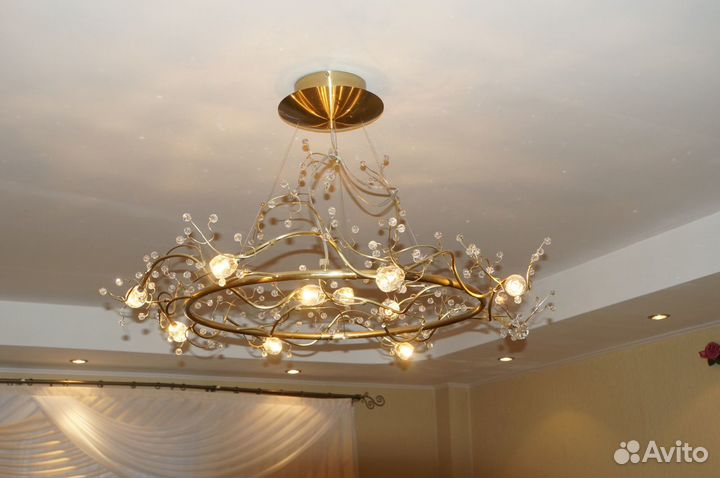 Люстра очень красивая
