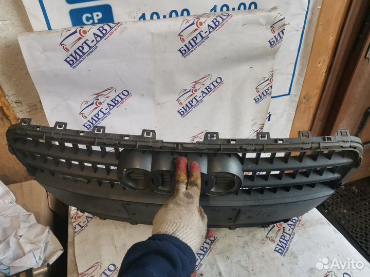 Решетка радиатора Audi Q7 4L (2005—2009)