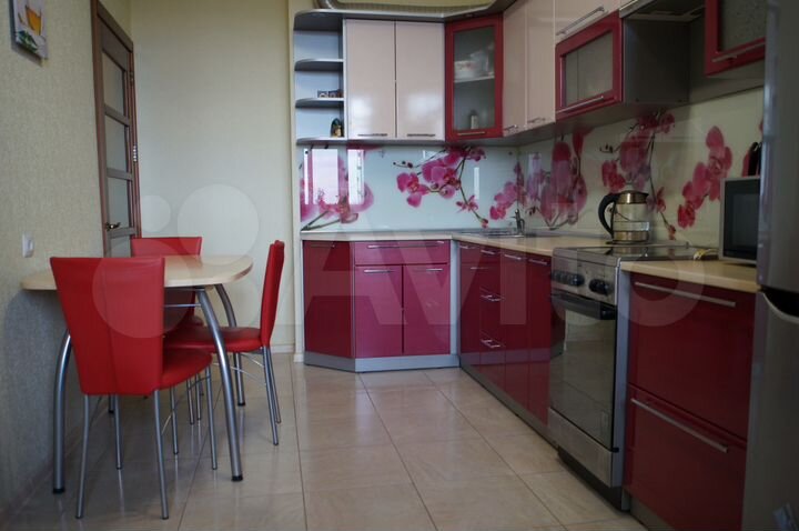 2-к. квартира, 76 м², 6/9 эт.