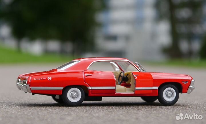 Металлическая машинка Шевроле Импала 12,4см