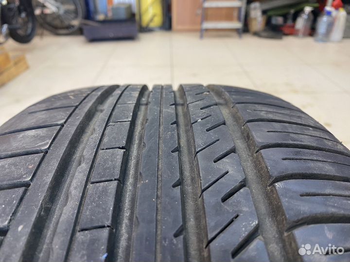 Kinforest KF-550 255/40 R20