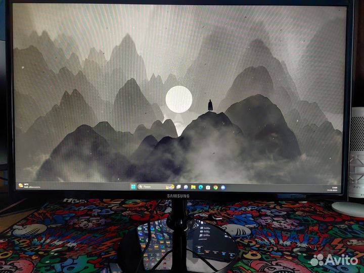 Монитор Samsung 23.5