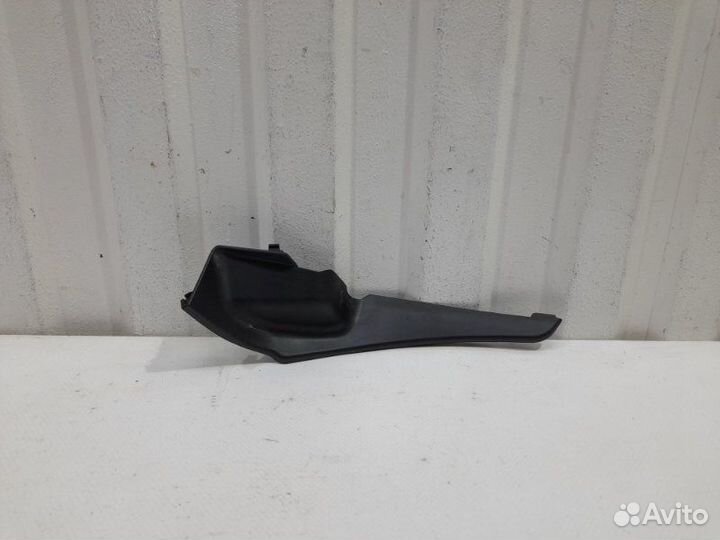 Накладка лобового стекла левая Kia Rio FB 1.6 G4FG