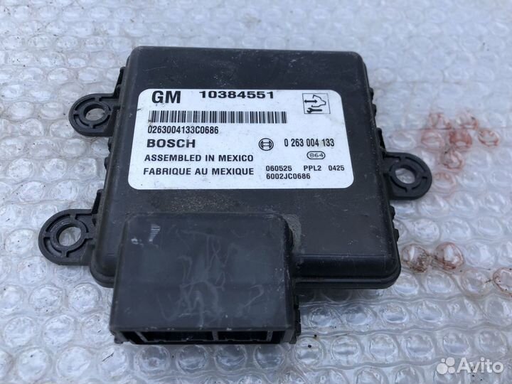 Блок управления парктрониками Chevrolet Tahoe III