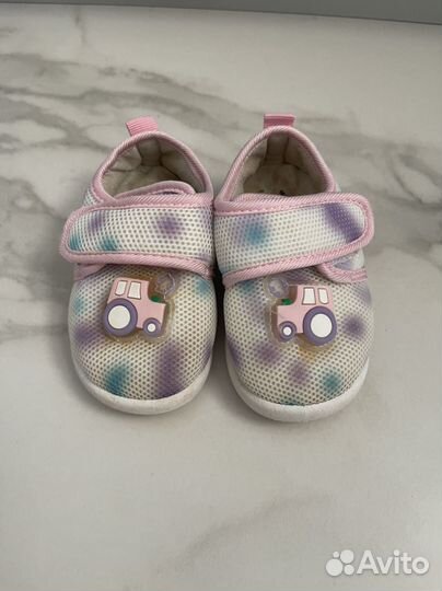 Кроссовки для девочки