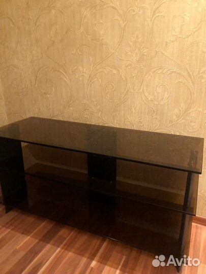 Стеклянная тумба/стол для телевизора