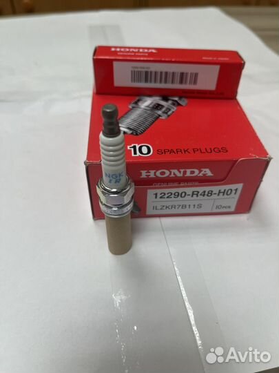 Свечи зажигания Honda 12290R48H01 original