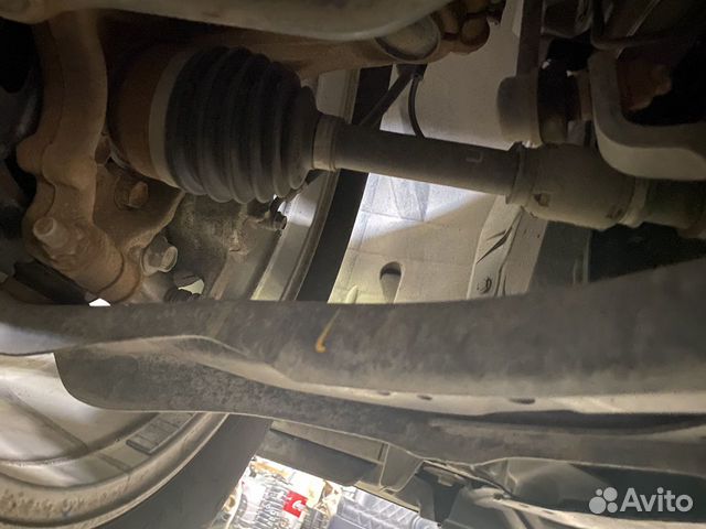 Передний левый привод Nissan X-Trail T32