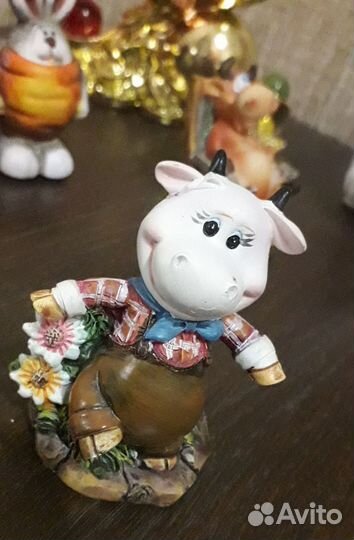 Статуэтки