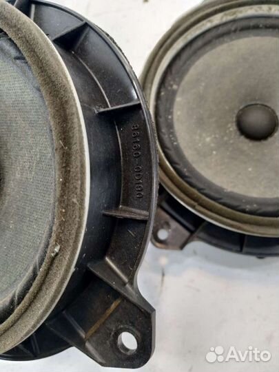 Toyota Yaris Vitz 2 динамики колонки