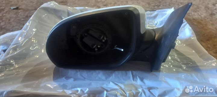 Зеркало заднего вида на запчасти левое Kia Rio3