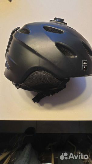 Горнолыжный шлем