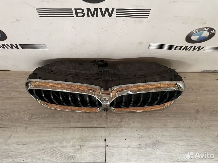 Решетка радиатора BMW G30/G31 рестайлинг