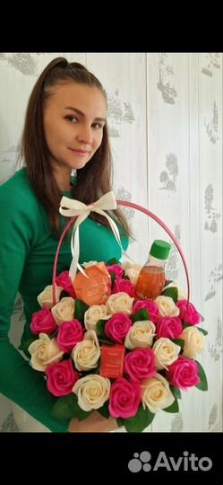Корзина с мыльными розами