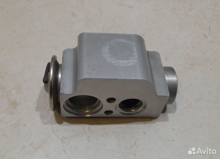 Клапан кондиционера VAG