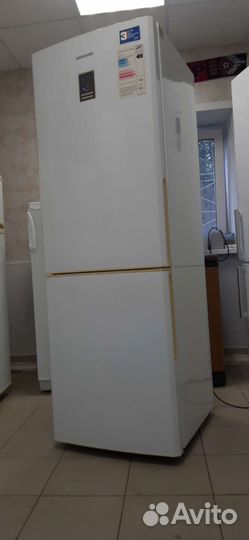 Холодильник Samsung No Frost