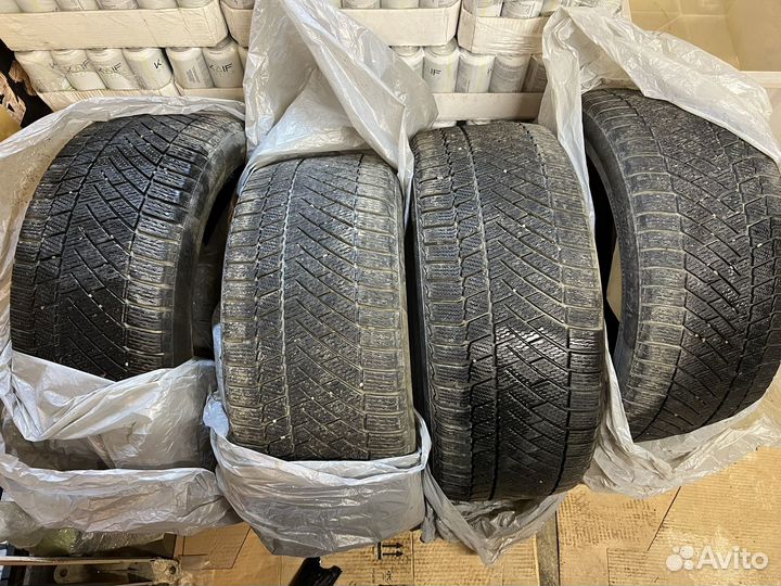 Continental ContiVikingContact 6 235/45 R17