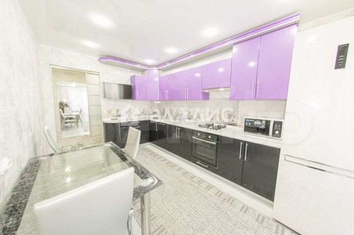 2-к. квартира, 60 м², 8/10 эт.