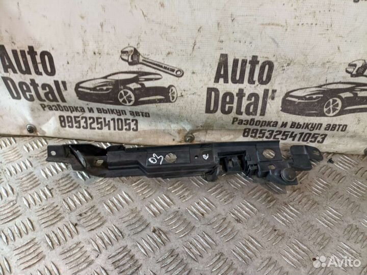 Кронштейн крыла передний левый opel corsa d