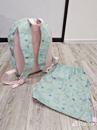 Продам рюкзак школьный