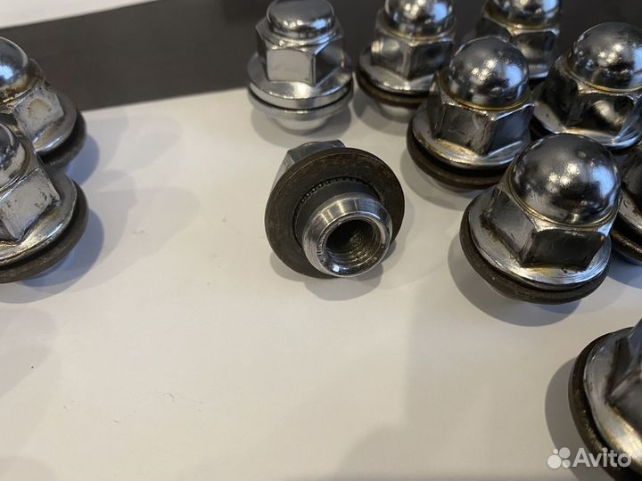 Mitsubishi Outlander 3.Гайки колесные(оригинал)