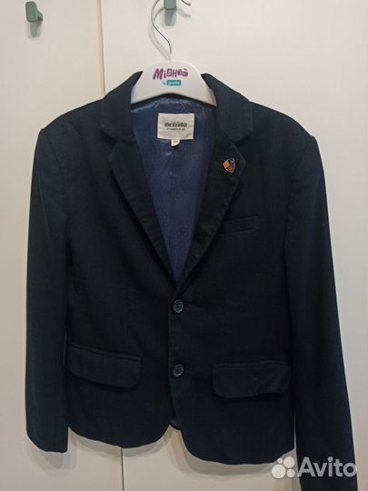 Пиджак темно- синий на мальчика 134-140