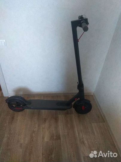 Электросамокат Xiaomi Mi Electric Scooter Pro