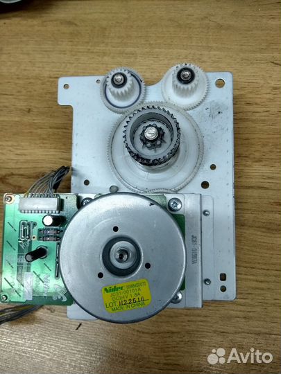 Двигатель в сборе с редуктором Xerox Phaser 3635