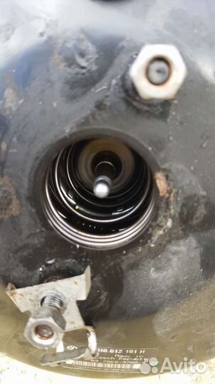 Вакуумный усилитель тормозов VW T5 1.9 TDI