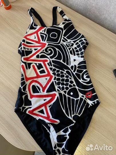 Купальник arena