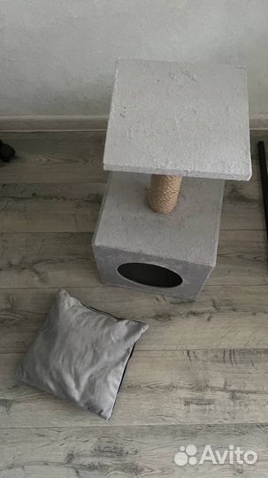 Домик для кошки с когтеточкой