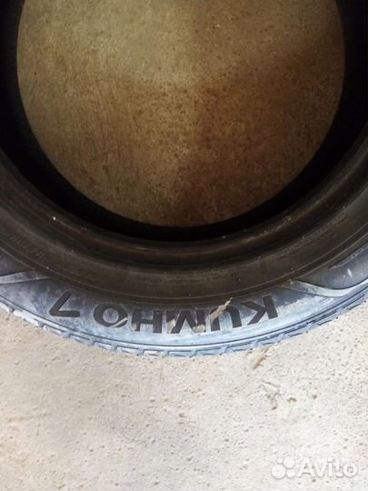 Kumho 722 225/60 R17