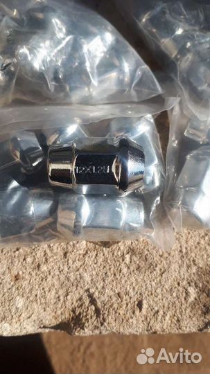 Колесные гайки