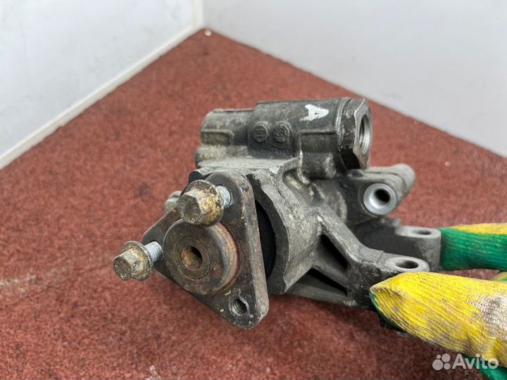 Насос гидроусилителя руля Ford Transit 8 MK8