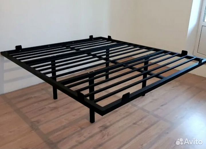 Кровать с парящим эффектом