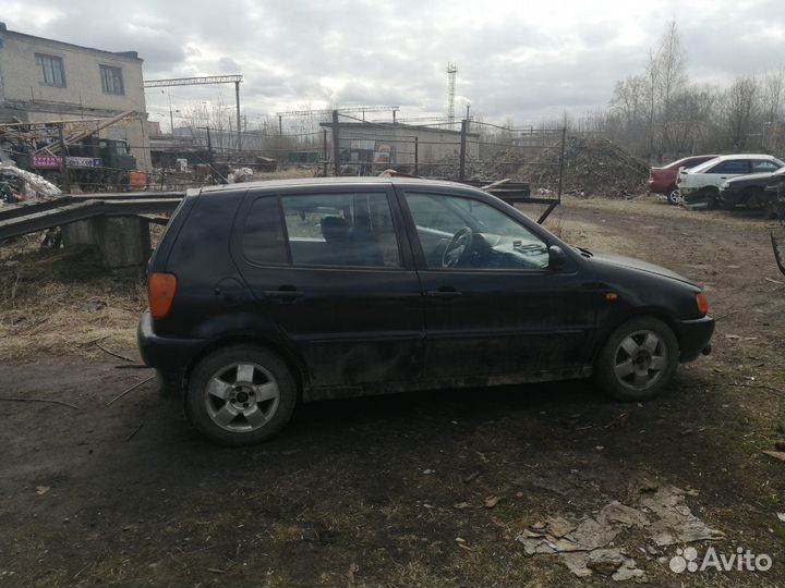 Запчасти Volkswagen Polo хэтчбек III 1.4 AEX