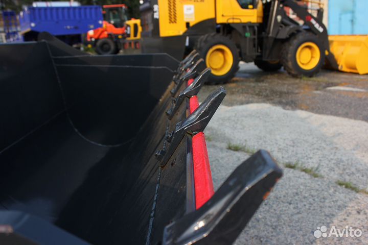 Фронтальный погрузчик Redstar 2000GT, 2023