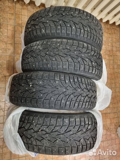 Toyo Observe G3-Ice 215/60 R17 100T