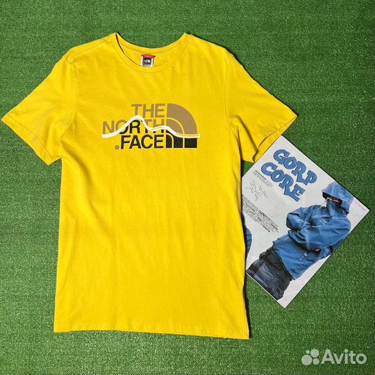 Футболка the north face