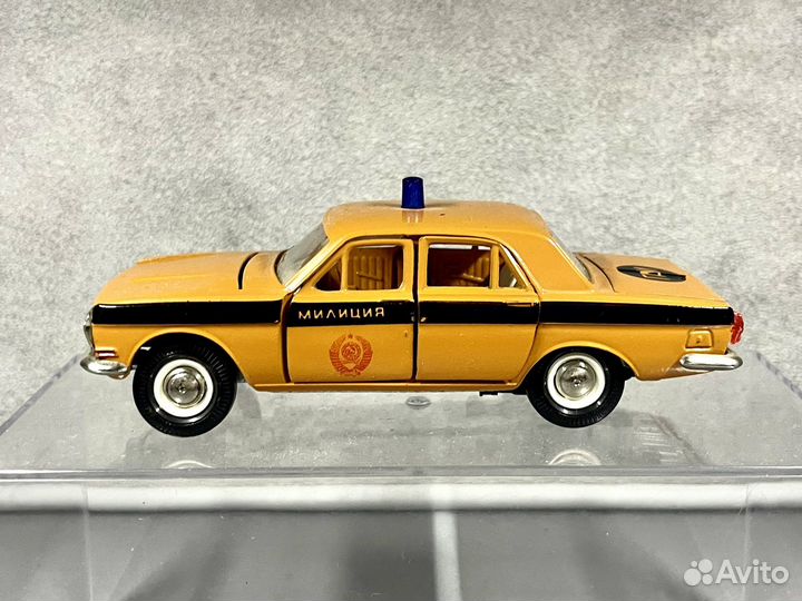 Модель Газ-24 Волга Милиция СССР 1:43
