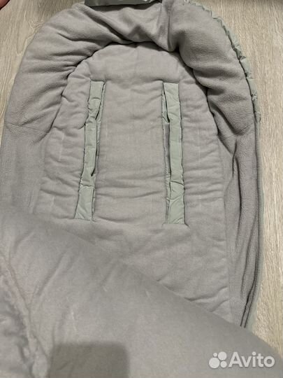 Теплый конверт в коляску Mansita